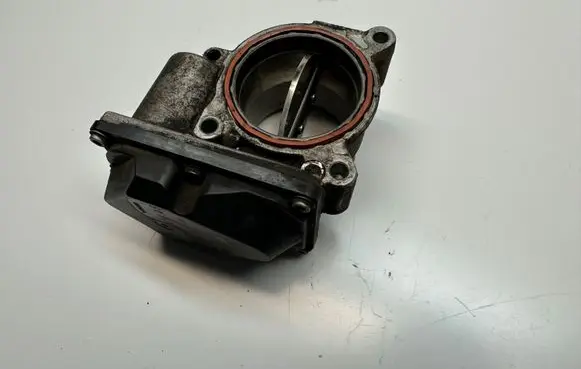 Volkswagen Amarok Engine shut-off valve 03L128063S 230313153 A2C32356700