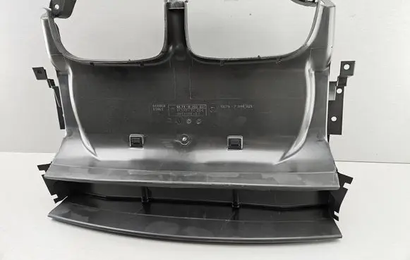 BMW 3 E46 Radiator cooling fan shroud 8202831 51718202831