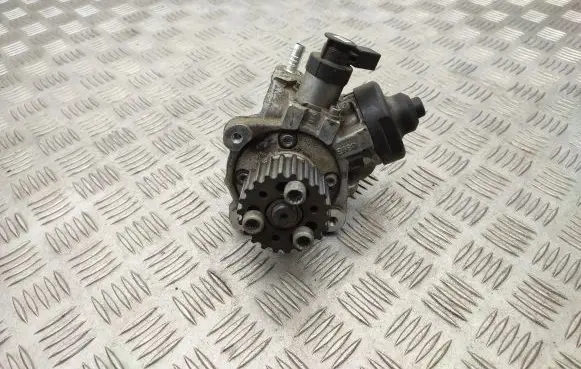 Audi A6 C7 Fuel injection high pressure pump 0445010529 03L130755AC