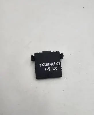 Volkswagen Touran I Gateway control module 1K0907530F 1K0907951 0325