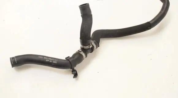 Audi A4 S4 B7 8E 8H Engine coolant pipe/hose 079103209D