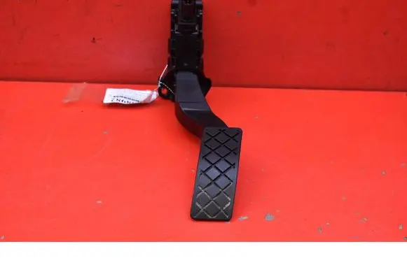 Volkswagen Golf Sportsvan Accelerator throttle pedal 5Q1723503K