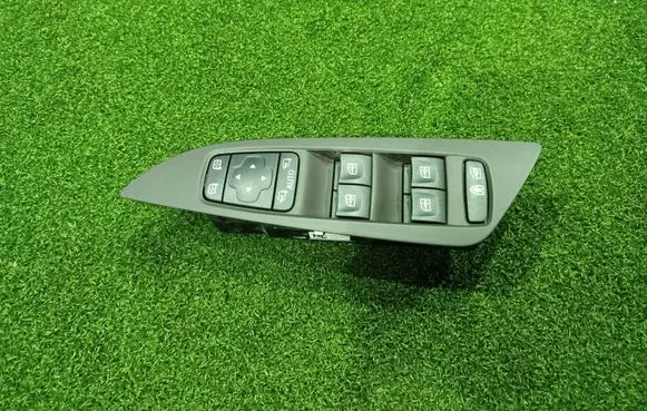 Renault Espace V (RFC) Electric window control switch 254017426R A14661 E3245102