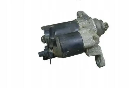 Volkswagen Polo Starter motor 0001120400