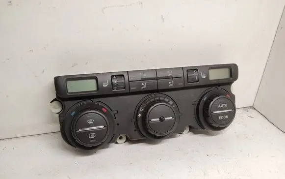 Skoda Octavia Mk2 (1Z) Climate control unit 74241060