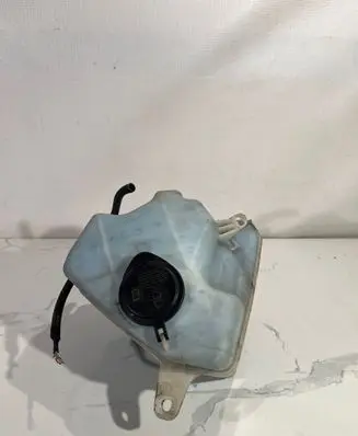 Toyota Prius (XW20) Windshield washer fluid reservoir/tank 060851145