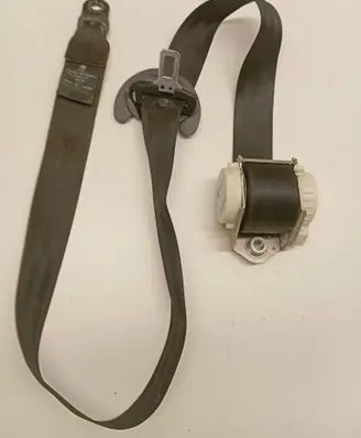 Volkswagen Transporter - Caravelle T5 Rear seatbelt 7H9857811A 40578 33053717