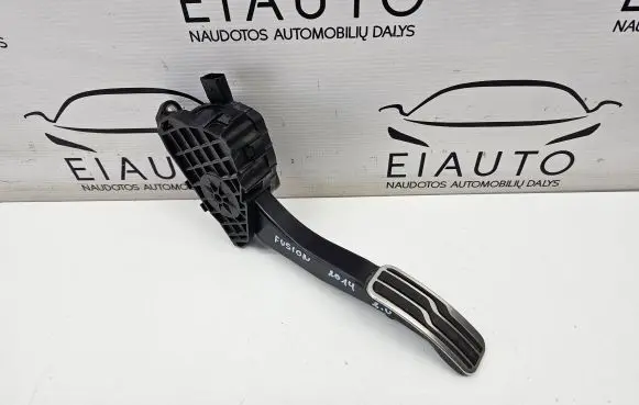 Ford Fusion II Accelerator throttle pedal DG9C9F836 DG9C9F836CB C1424001636