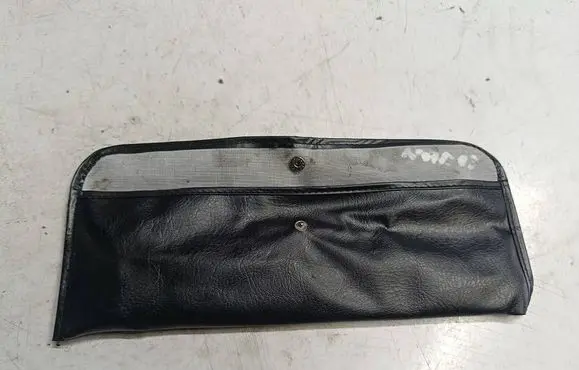 Nissan Note (E12) Tool set 