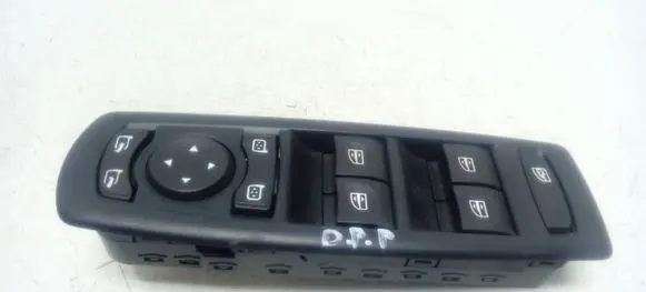 Renault Laguna III Electric window control switch 809610006R