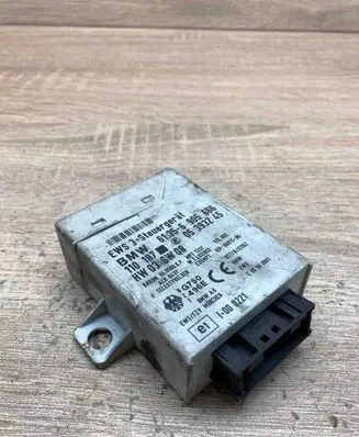 BMW 3 E46 Immobilizer control unit/module 6905666 05393245