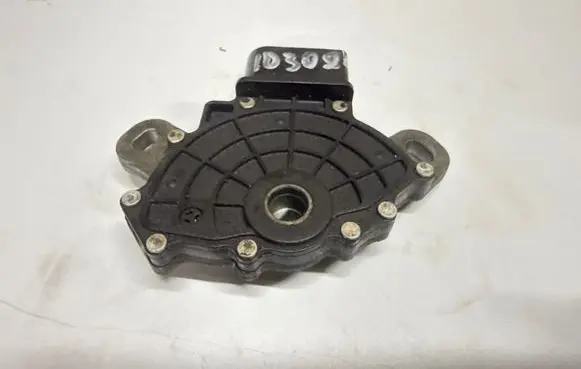 Volkswagen Touareg II Gear selector 845402428