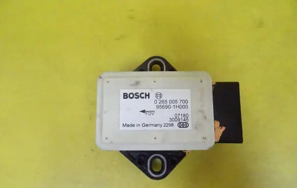 KIA Ceed ESP acceleration yaw rate sensor 95690-1H000 0265005700