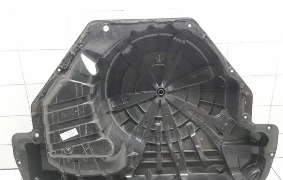 Volvo XC90 Trunk bottom trim panel 8200317792