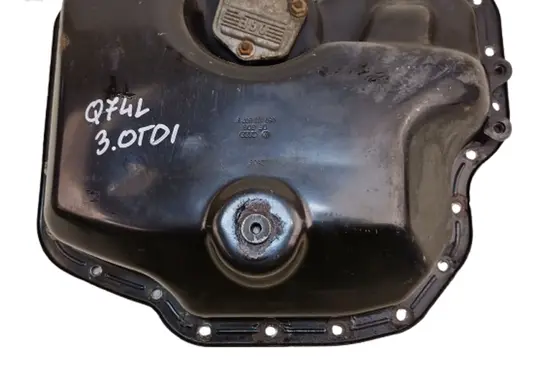 Audi Q7 4L Oil sump 059103602F 06E907660