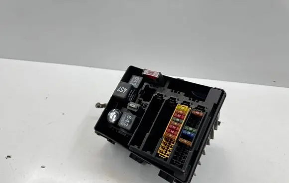 Audi TT TTS Mk2 Fuse box set 8J0937503