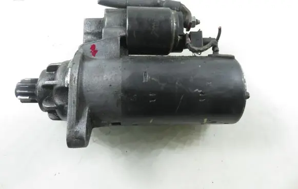 Volkswagen Golf IV Starter motor 0001125018 02M911023A 0001125019