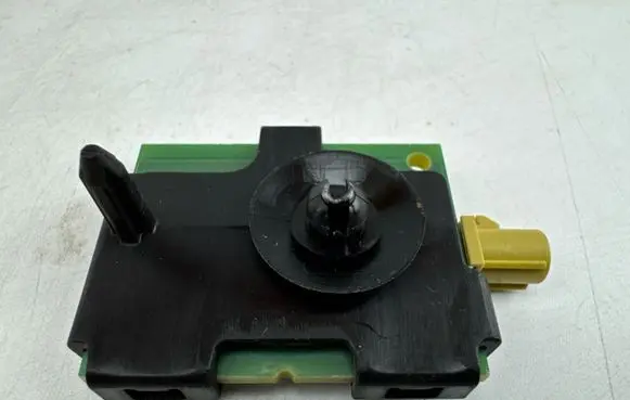 Mercedes-Benz EQC Aerial antenna amplifier A1779052902