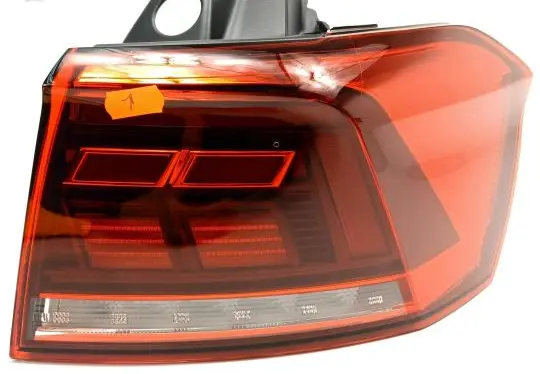 Volkswagen PASSAT B8 Rear/tail lights 3G9945096G