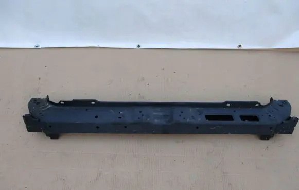 Radiator support slam panel bracket