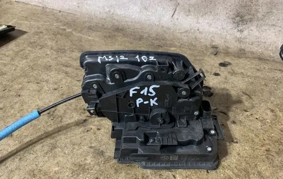 BMW X5 F15 Coupe door lock (next to the handle) 7362791
