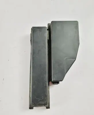 Nissan Pathfinder R52 Fuse box cover 4512NA2