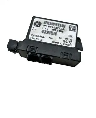 Chrysler Pacifica Parking PDC control unit/module 68193772AI 19224BE