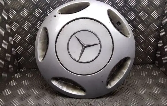Mercedes-Benz B W245 R15 wheel hub/cap/trim 2024010624