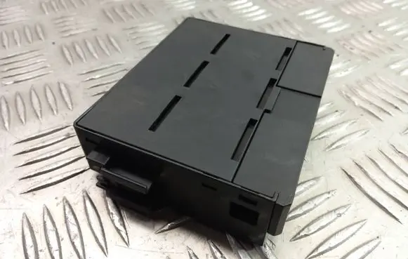 Lexus GS 300 350 430 450H Fuse box set 89211-53020