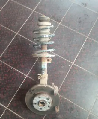 Seat Alhambra (Mk1) Front wheel hub spindle knuckle
