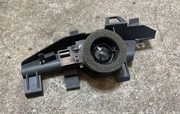 Volvo XC40 Front door high frequency speaker 32265514