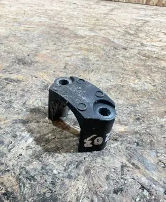 Mercedes-Benz C W203 Sway bar bush bracket, front A2033232740