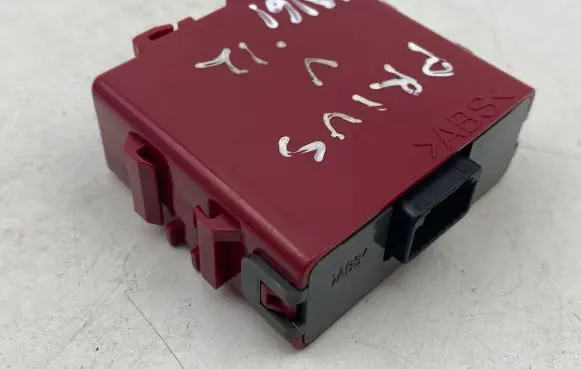Toyota Prius+ (ZVW40) Tire pressure control unit 8976947040 1586001261