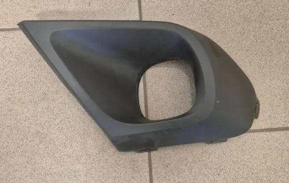 Dacia Duster II Front fog light trim/grill 281A32985R