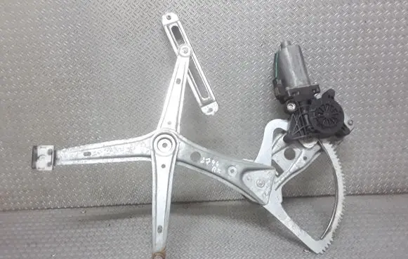 Mercedes-Benz E W210 Front door window regulator with motor 0130821670