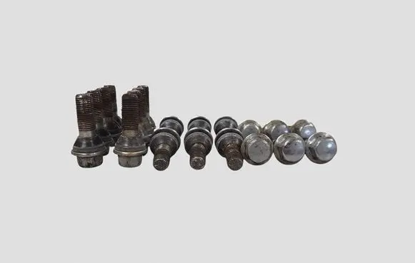 Volvo V70 Nuts/bolts
