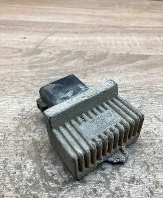Renault Laguna II Glow plug pre-heat relay 770015078