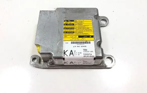 Toyota Avensis T270 Airbag control unit/module 219122103 8917005250