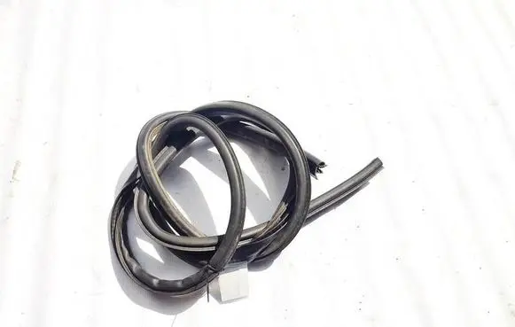 Jeep Patriot Rubber seal front coupe door 