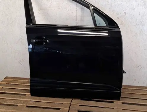 Audi Q7 4M Front door