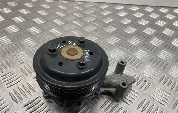 Ford Focus Water pump CM5G8501FB