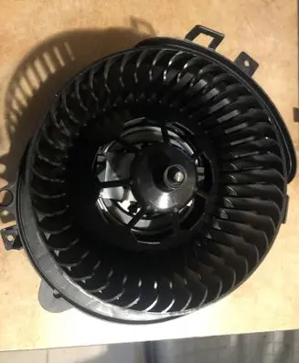 Volkswagen T-Roc Heater fan/blower 5WC819015A