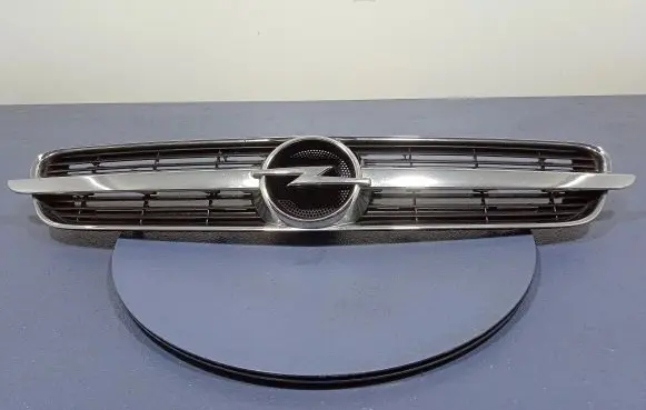 Opel Vectra C Front grill 13106811