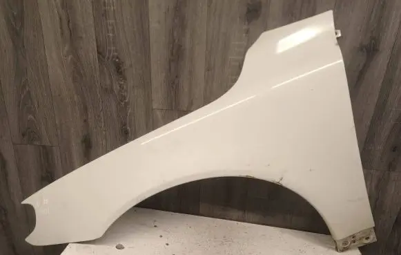 Volvo V70 Fender