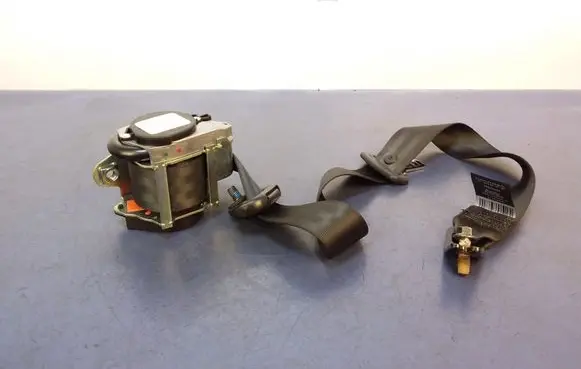 Volvo V60 Front seatbelt 616160000
