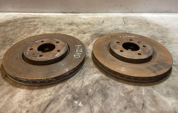 Opel Astra J Front brake disc