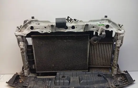 Toyota Yaris Radiator set MF4227509820 JD1271005380 MF4221333853