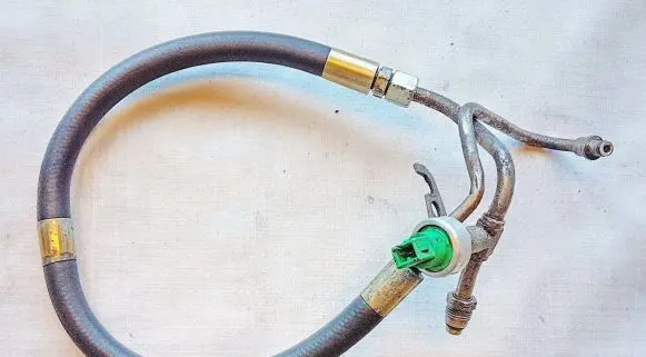 Ford Focus Air conditioning (A/C) pressure sensor 94BP3N824AA
