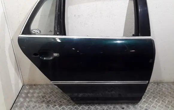 Volkswagen Phaeton Rear door
