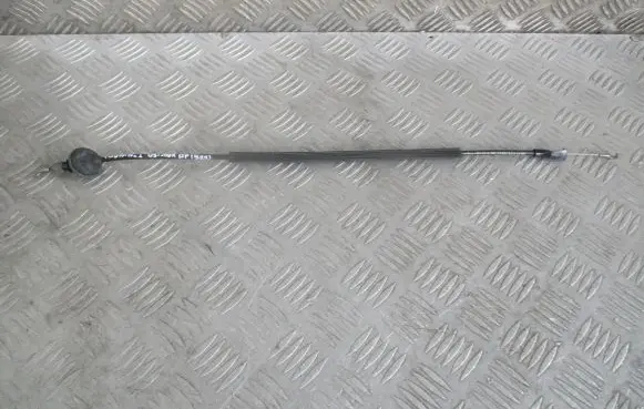 Volkswagen Touran I Front door cable line 